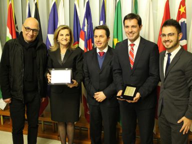 FESTURIS GRAMADO recebeu medalha da Assembleia Legislativa em Porto Alegre