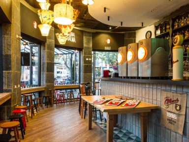 Novo bar temático inova o conceito de boteco