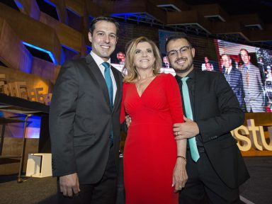 Discursos de união pelo Turismo marcam a abertura do FESTURIS em Gramado/RS