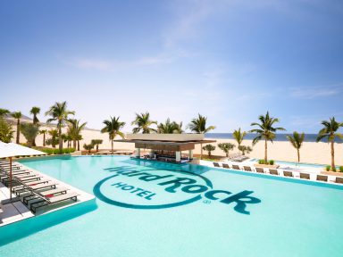 Hard Rock Hotel Los Cabos é inaugurado oficialmente com show de Enrique Iglesias