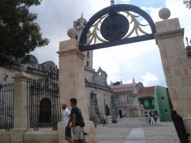 A Santíssima Trindade, o maior modelo naval de Cuba