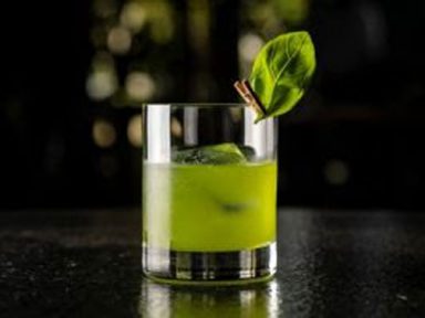 Conheça o Basil Smash: drink que é a cara da primavera no Ferra Jockey