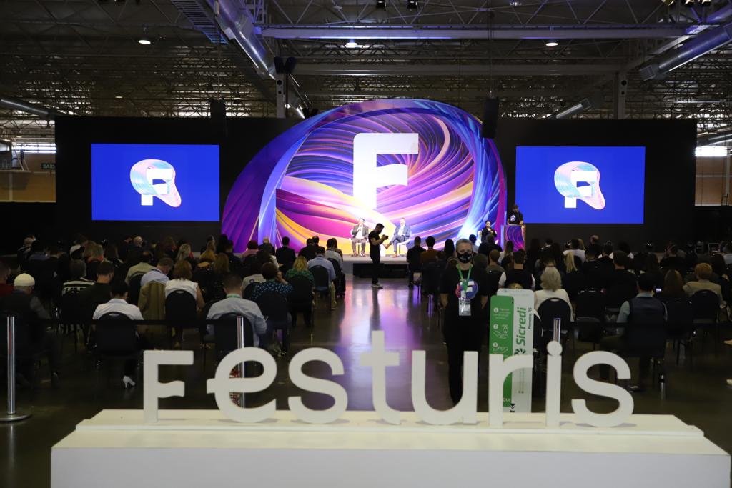 Meeting Festuris abre com debate às práticas e tendências do turismo ...