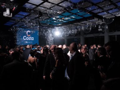 Costa Cruzeiros celebra 75 anos com festa em São Paulo