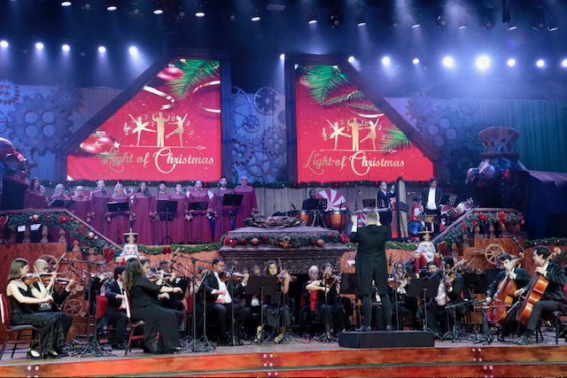 38º Natal Luz de Gramado: Sinfônica encanta público em concerto no espetáculo “The Light of Christmas”