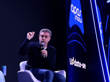 APAS SHOW 2025: Luciano Huck abre ciclo de palestras do Congresso “Update-se: Um novo líder para um novo varejo”