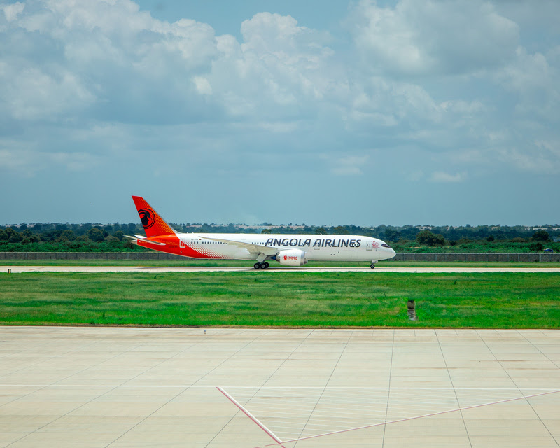TAAG inicia primeira operação com Boeing 787 Dreamliner no Brasil