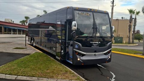 Phoenix Bus Orlando se destaca no transporte turístico e corporativo na Flórida