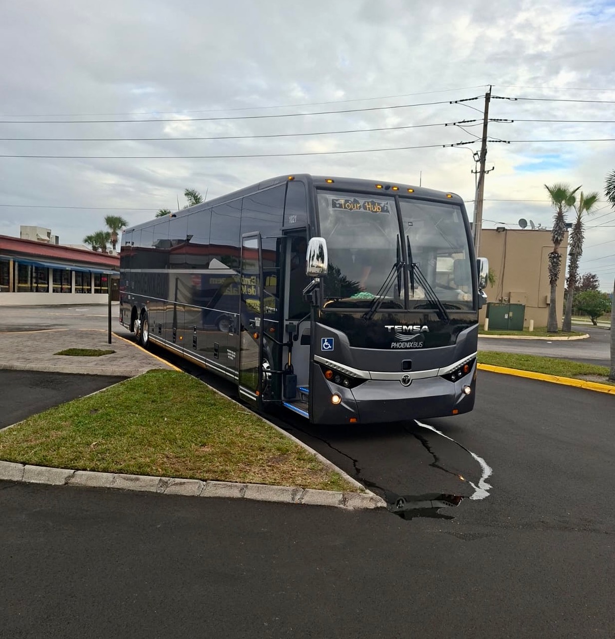 Phoenix Bus Orlando se destaca no transporte turístico e corporativo na Flórida