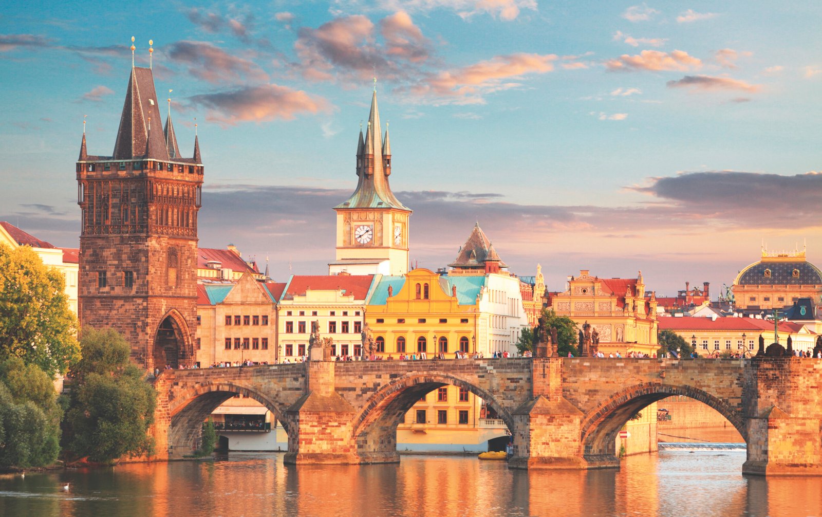 PRAGA, A ARTE DE SE ENCANTAR